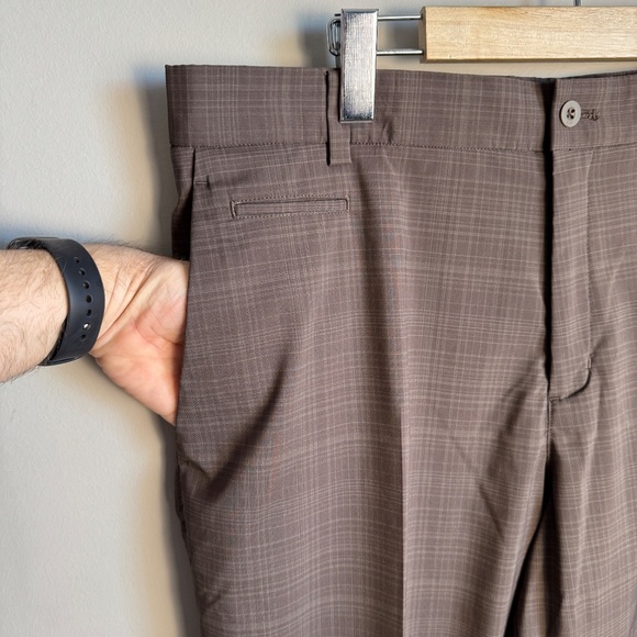 Nike Golf Men's 34x34 Retro Plaid Chino Golf Pants Brown Lightweight Preppy - Picture 4 of 15